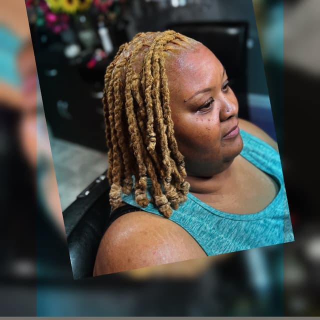 6- Retwist and 2 strand at Crown’D Claws in Clarksville, TN